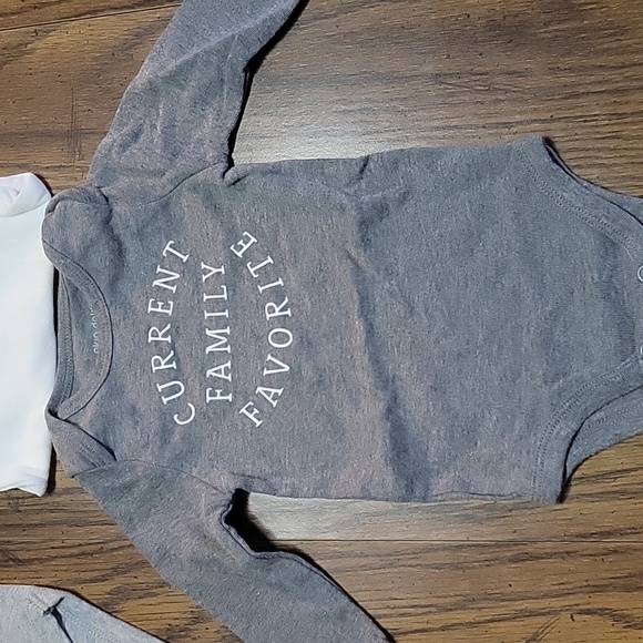 0-3mo onsies - Picture 4 of 5
